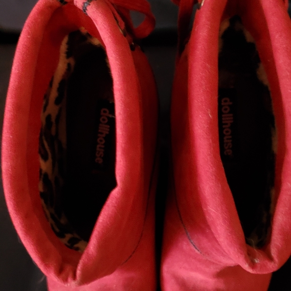 Doll House red suede ankle boots size 6 - Picture 4 of 5